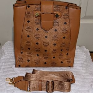 MCM Essential Bucket shoulder bag in Cognac
